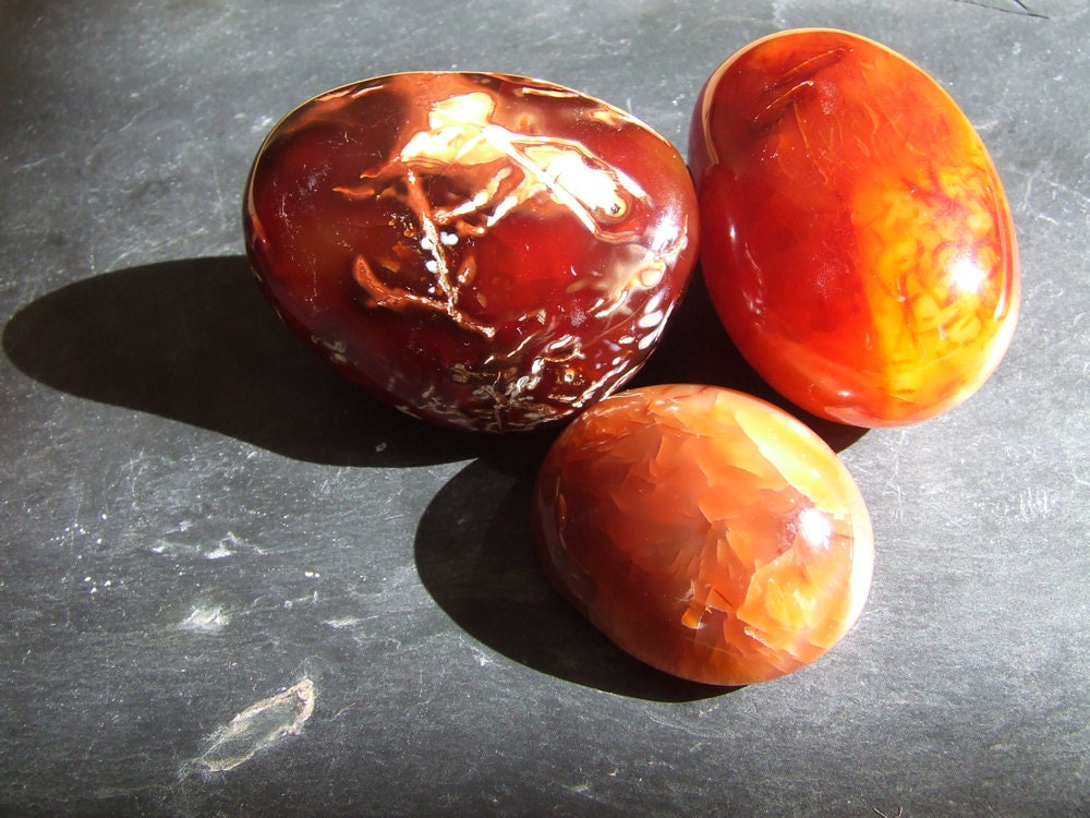 3 Carnelian Love Crystals - Give Them as a Gift to Have That Person Fall in Love with You, 2-3cm